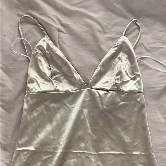 cocktail dress from Fashion Nova. only worn ONCE - Picture 2 of 3